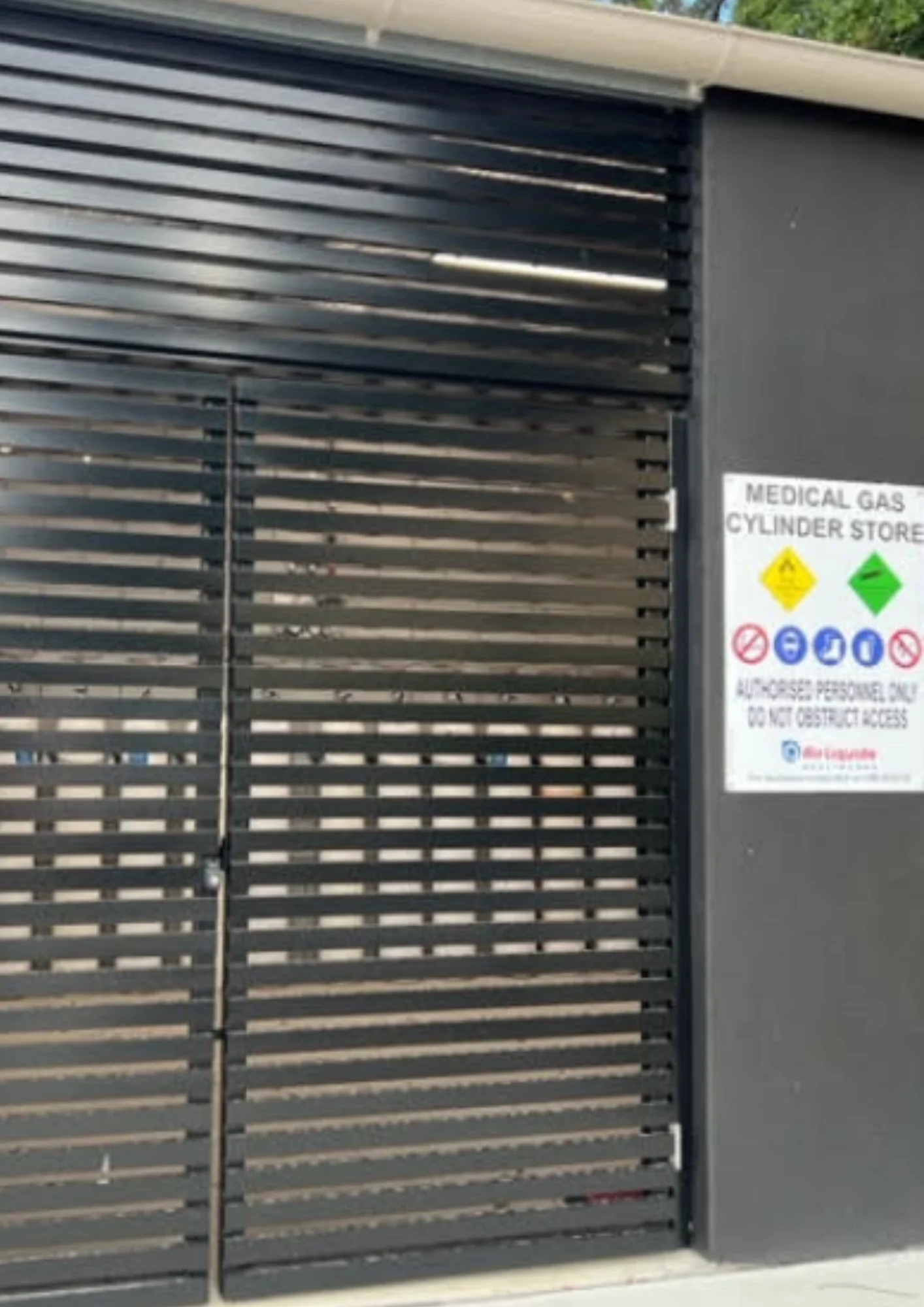 MEDICAL GAS CAGE CYLINDER STORE SIGN - LARGE - Image 3